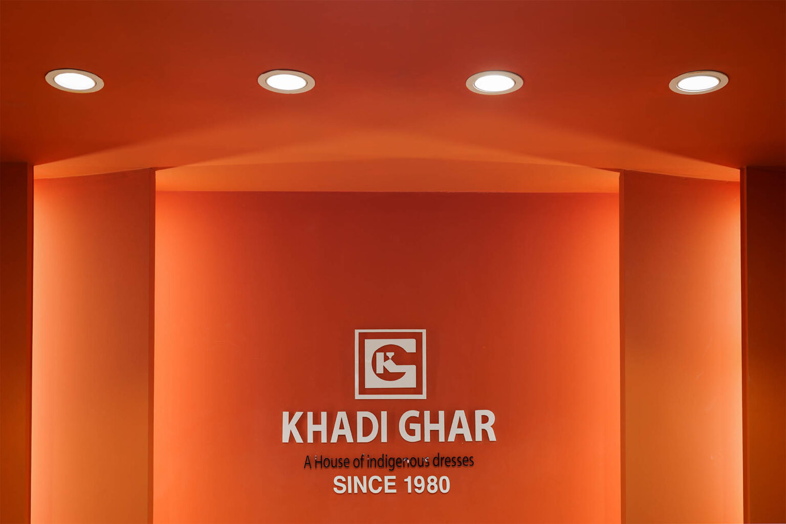 Vector Plinth Khadi Ghar A House of Indigenous Dresses 0010 013.jpg