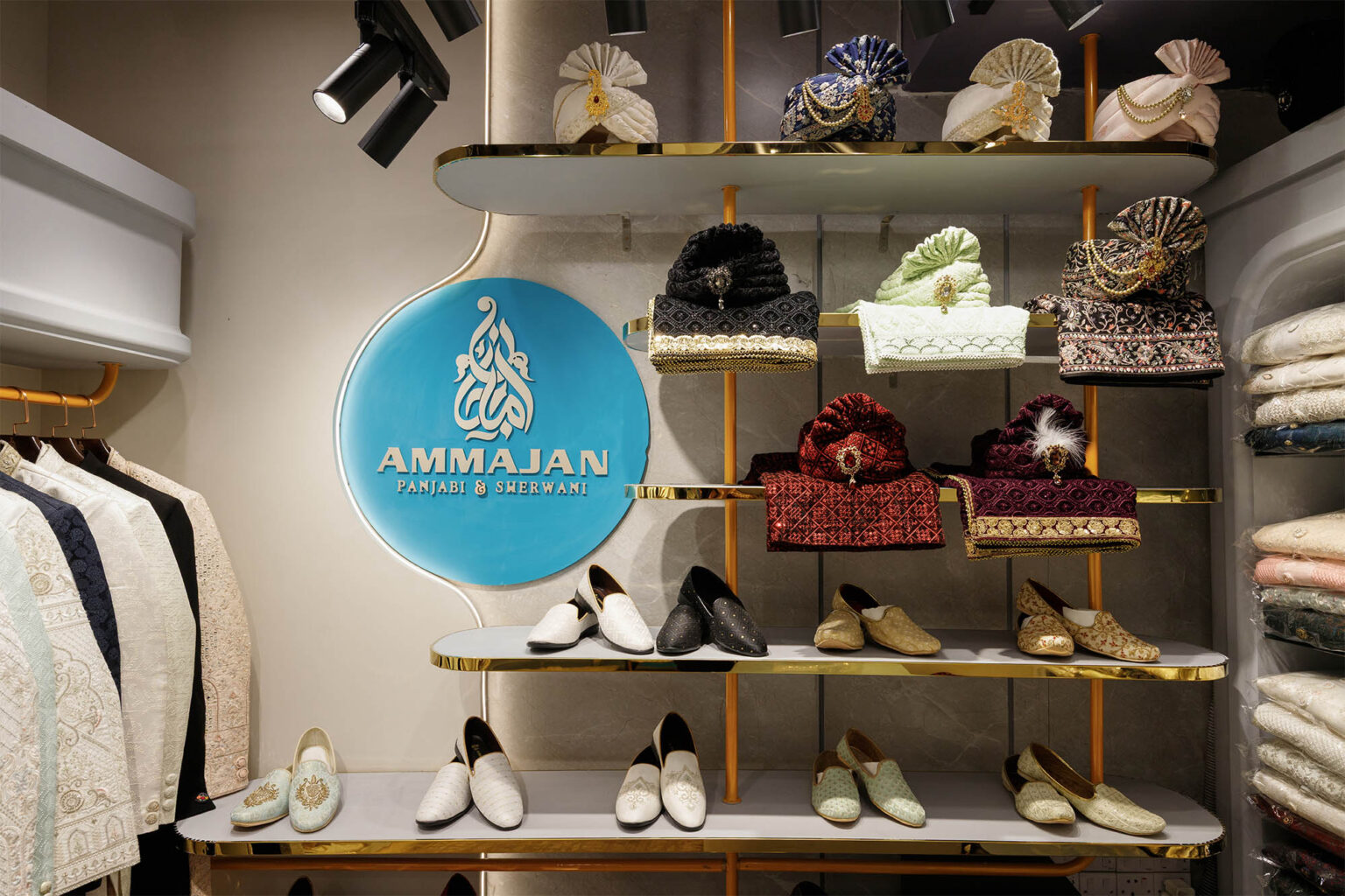 Vector plinth Ammajan The Sherwani Gallery 0002 005.jpg