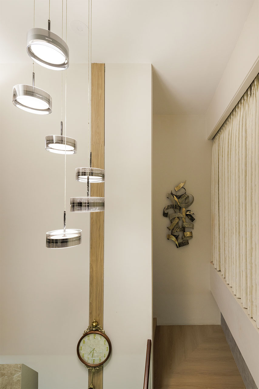 Vector plinth Echoes of Grace 0003 013.jpg