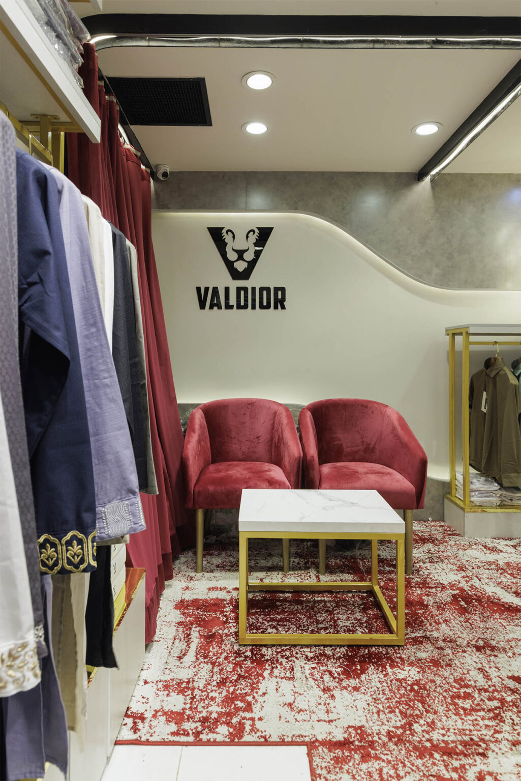 Vector plinth Valdior 0003 006.jpg